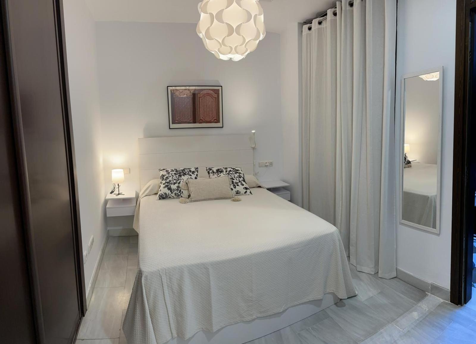 Casa De Eugenia Apartment Малага Екстериор снимка